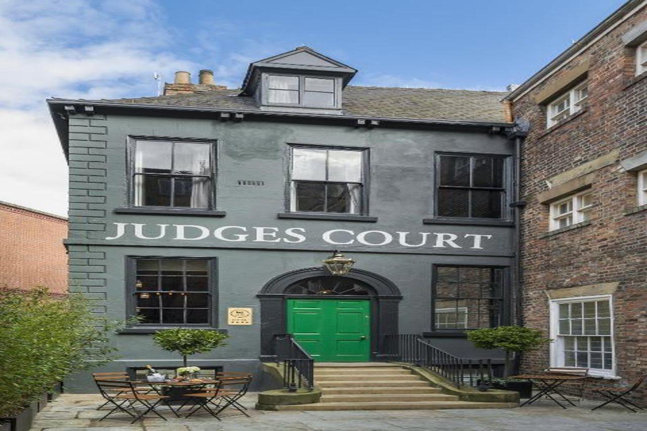 Judges Court 호텔 요크 외부 사진